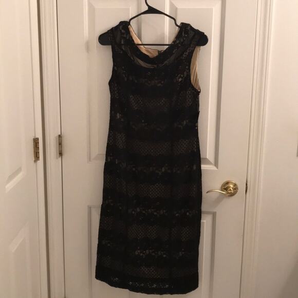 Gabby Skye Crochet Lace Dress 14 NWT - Picture 1 of 7